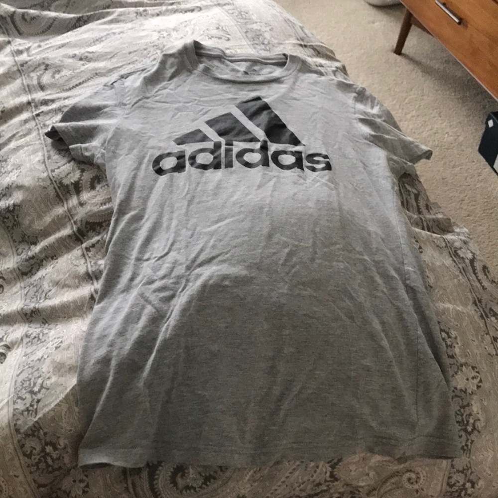 Short sleeve adidas tee